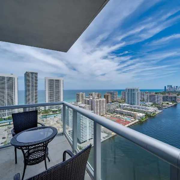Million Dollar Penthouse with Pool Amazing Views，位于哈兰代尔海滩的酒店