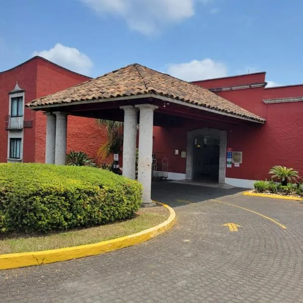 哈拉帕嘉年华酒店，位于贾拉普的酒店