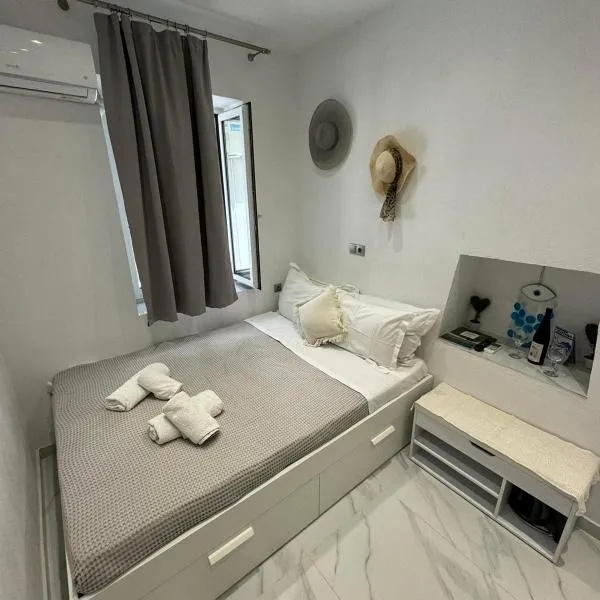 reAdy studio，位于斯基亚索斯镇的酒店