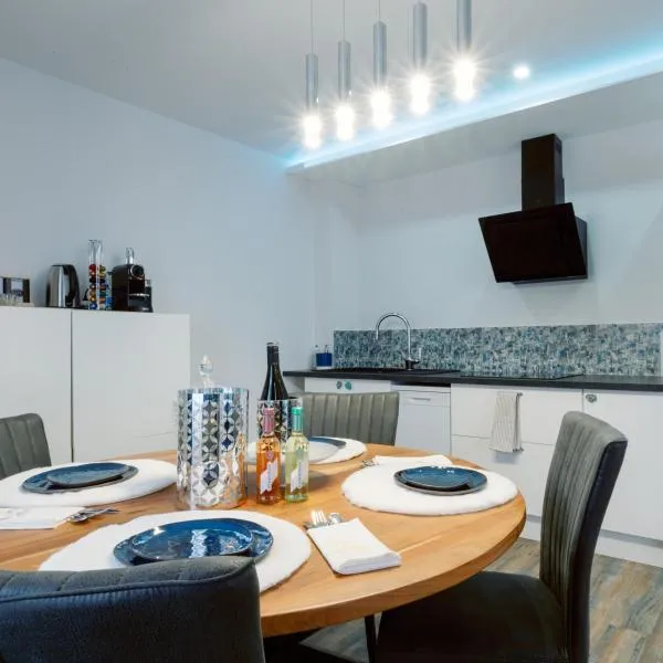 La Marine by Leslodgespa - Appartement moderne et équipé au style marin, proche de Bâle et de l'aéroport，位于Hésingue的酒店