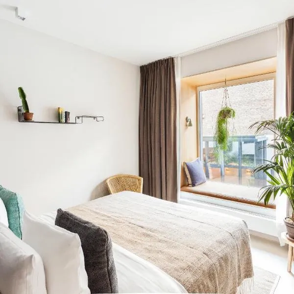 Latroupe Hotel Jardin Secret，位于布鲁塞尔的酒店