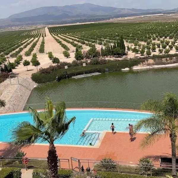 Condado de Alhama Golf Resort in Murcia，位于利夫里利亚的酒店
