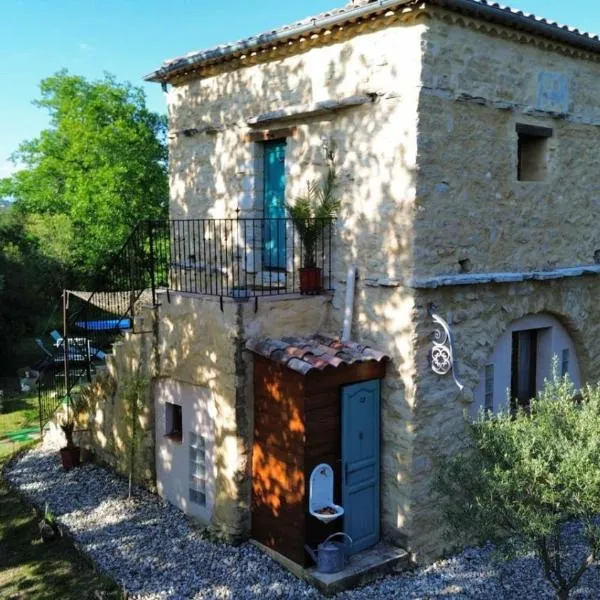 Le Pigeonnier du Château，位于Molières-sur-Cèze的酒店