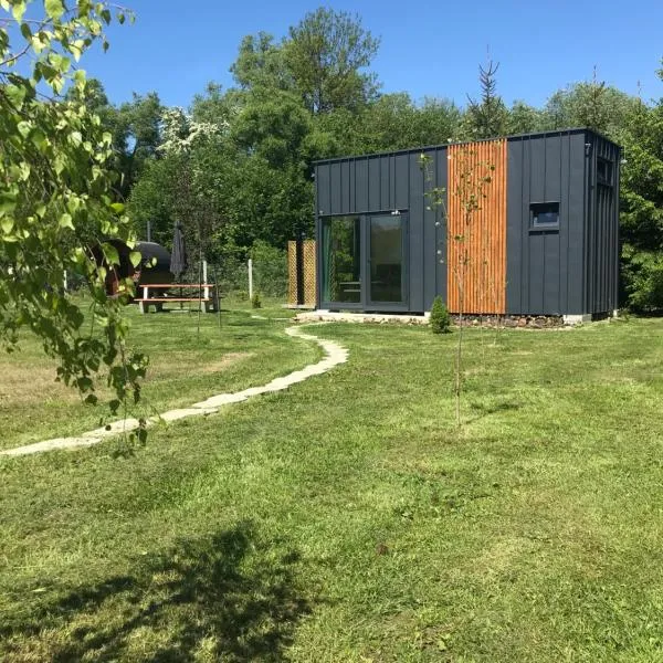 TinyHouse & Garden，位于Oravská Poruba的酒店