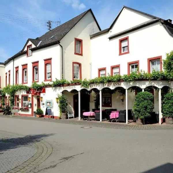 Weinhaus Hotel zum Josefshof，位于Longkamp的酒店