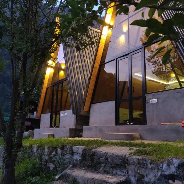 La Familia Kasol，位于卡索尔的酒店