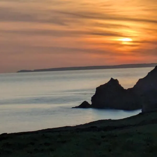 Sterennyk，位于赫尔斯顿的酒店