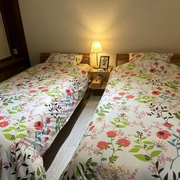 Guest House" Ro" takezaki，位于Amanogōchō的酒店