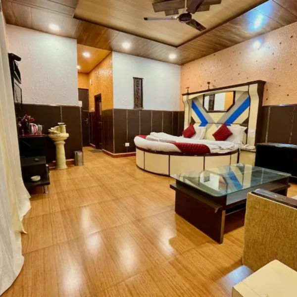Goroomgo Hotel Shining Star Resort - Prime Location - Excellent Service，位于恰姆巴的酒店