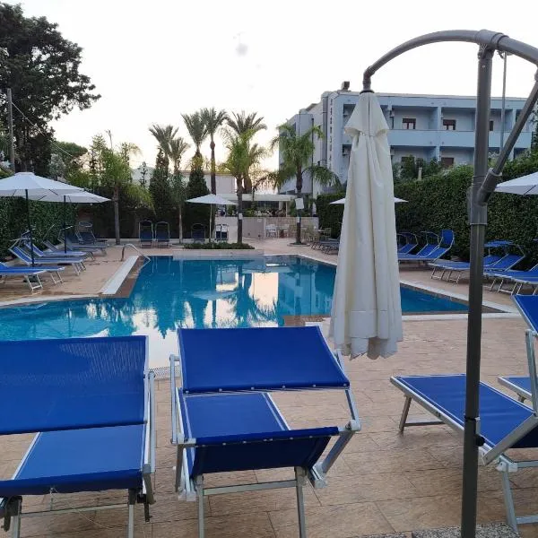 阿祖尔海岸酒店，位于Camporeale的酒店