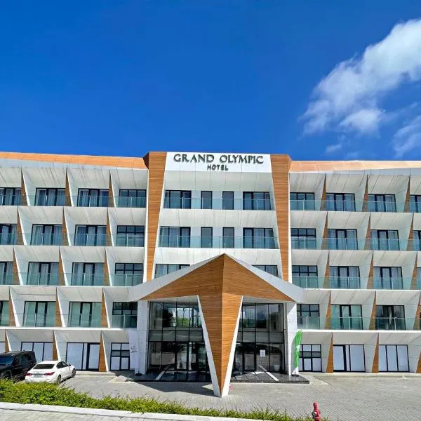 Arena Grand Hotel，位于库巴的酒店