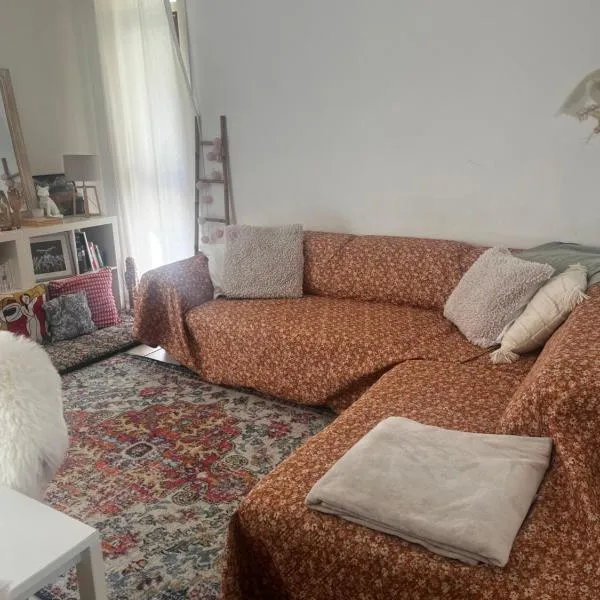 Appartement familiale proche château de Fontainebleau，位于雅芳的酒店