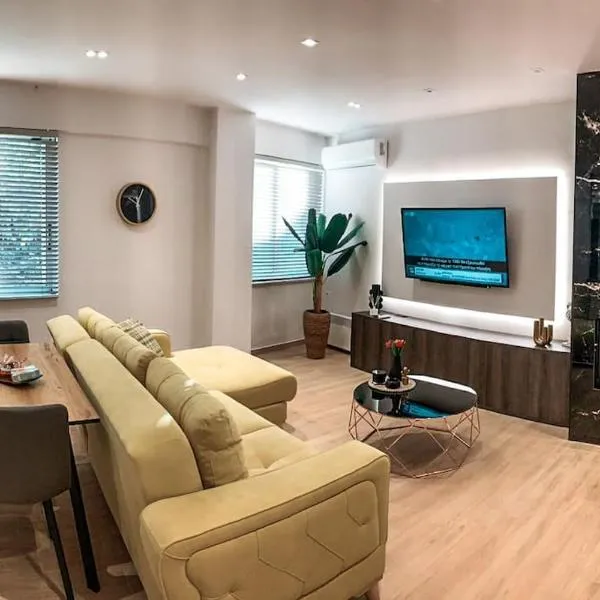 Iris Apartment I Livadeia，位于莱瓦贾的酒店