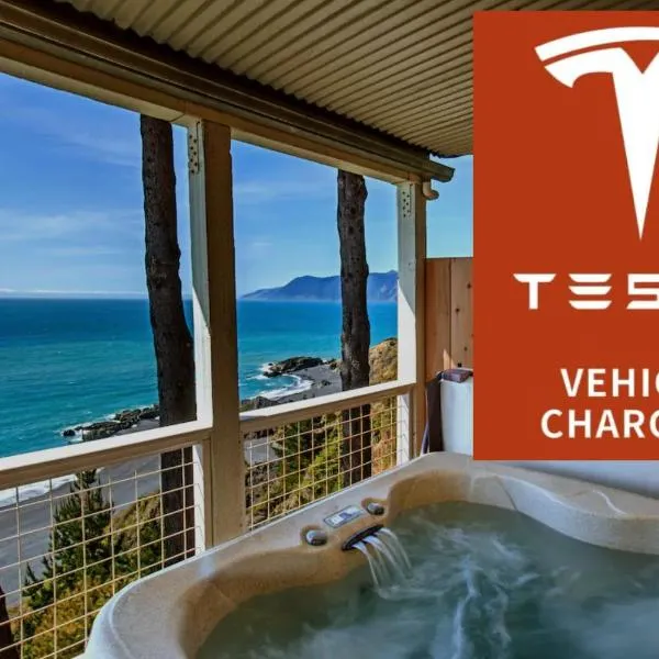 Amazing Oceanview 2 bedroom Oceanfront! by OceanviewHotTubs Shelter Cove, CA Tesla EV Station，位于Shelter Cove的酒店