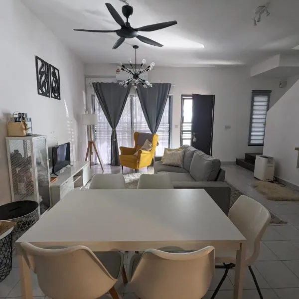 Halaman Homestay, Bandar Mahkota Banting，位于万津的酒店