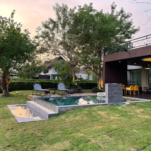 Momento Poolvilla Khaoyai，位于Ban Khanong Phra Nua的酒店