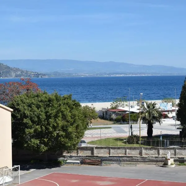 FMA Soverato，位于索威拉托玛里纳的酒店