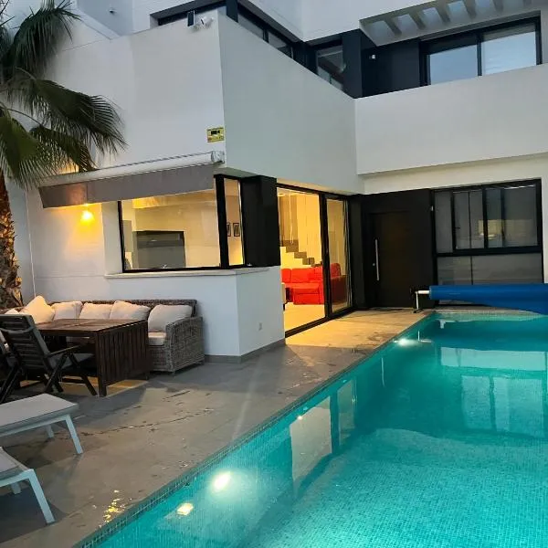 Casa Lemra，位于San Fulgencio的酒店