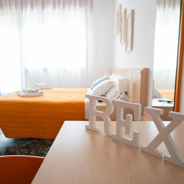 Residence Rex，位于索托马里纳的酒店