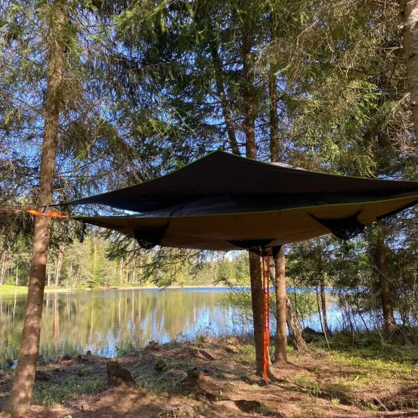 Karula Stay Tree Tent in Karula National Park，位于Valtina的酒店