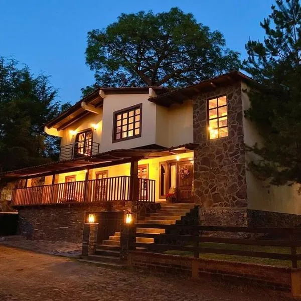 Cabaña de lujo en Fraccionamiento Residencial，位于马萨米特拉的酒店