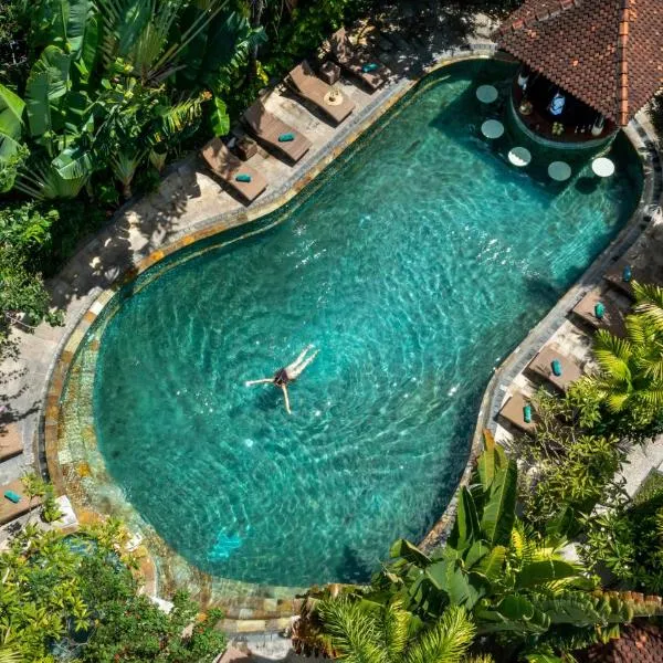 Tonys Villas & Resort Seminyak - Bali，位于Tanjungan的酒店