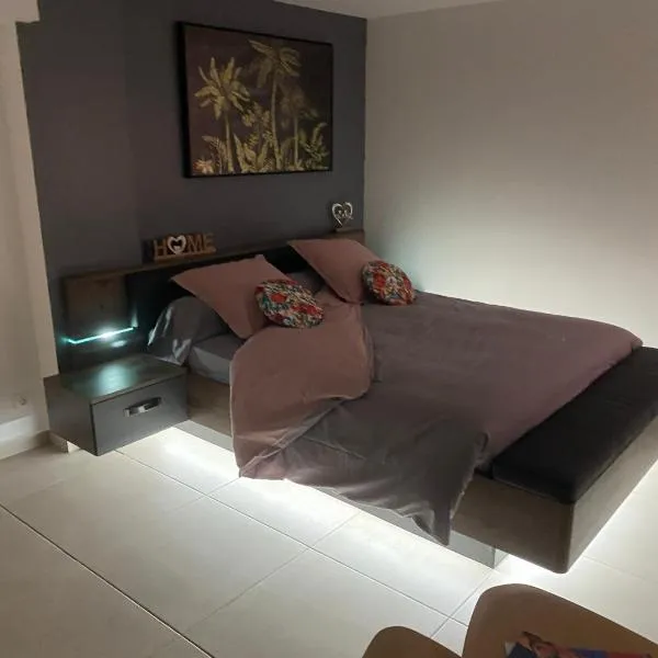 LE CUPIDON，位于Montmeyan的酒店