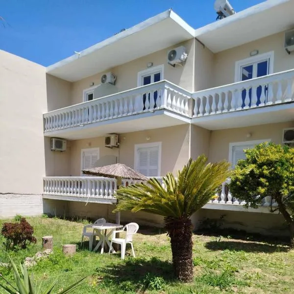 Nikolas Apartments，位于Perivolion的酒店