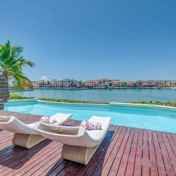 FISHING LODGE, INFINITY POOL, VISTAS A LA BAHIA，位于蓬塔卡纳的酒店