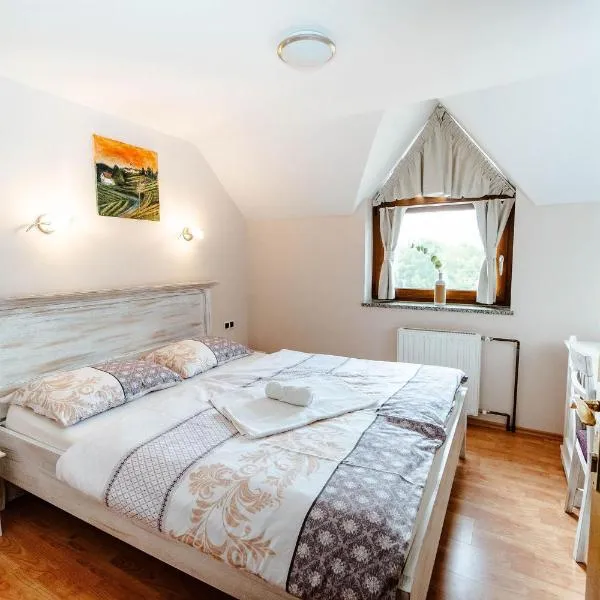 Zelena Oaza - B&B，位于Miklavž pri Ormožu的酒店