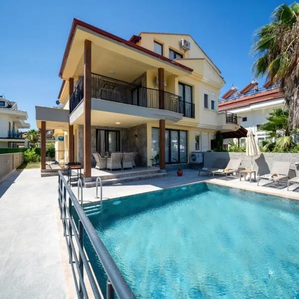 Villa Sorrento，位于费特希耶的酒店