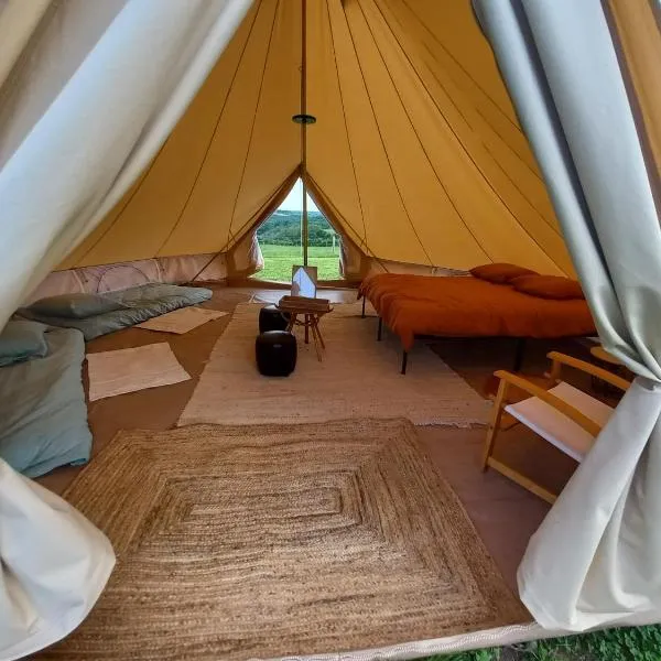 Tipi du petit villers，位于Le Brethon的酒店