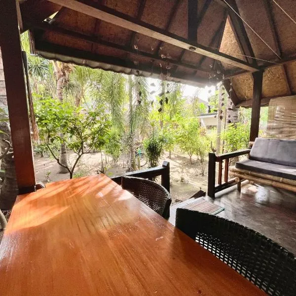 Little Bear Bungalows，位于吉利阿尔的酒店