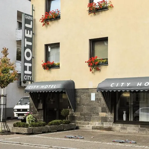 City Hotel Fellbach 24H CHECK-IN，位于费尔巴赫的酒店