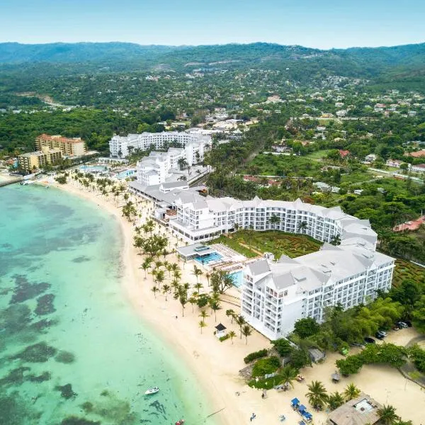 Riu Ocho Rios - All Inclusive，位于欧丘里欧的酒店