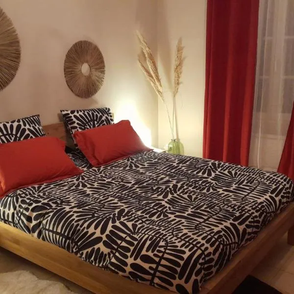 L'Oostaloo Logement de vacances，位于Usclas-lʼHérault的酒店