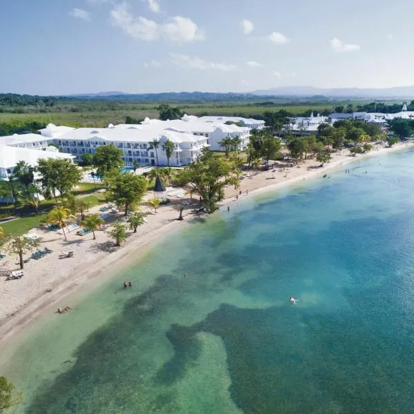 Riu Negril - All Inclusive，位于Green Island的酒店