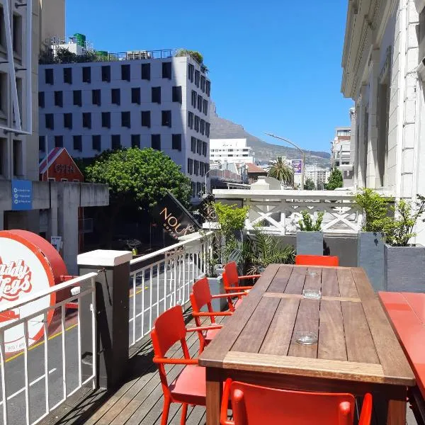 长腿叔叔艺术酒店，位于开普敦的酒店