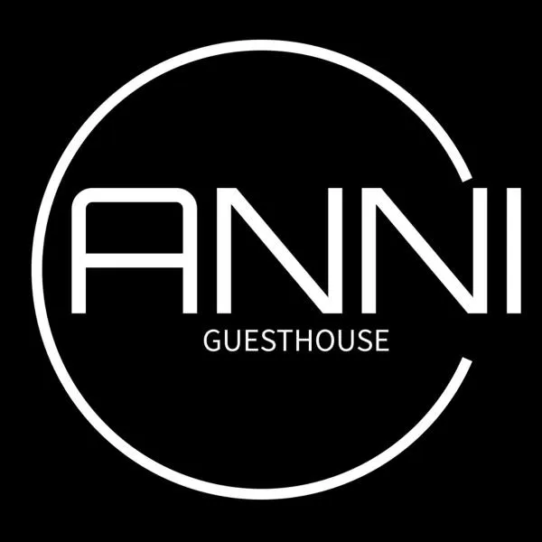 ANNI Guesthouse Hostel，位于Azla的酒店