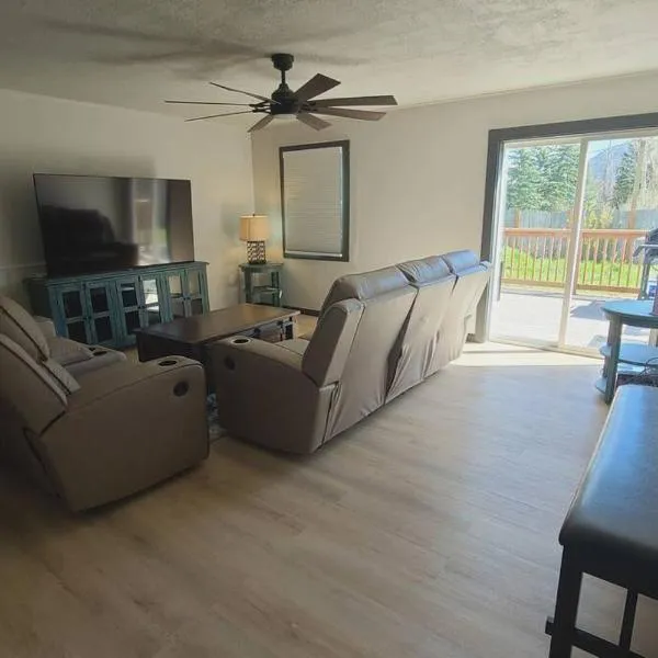 The Northern Lights Cottage，位于哥伦比亚瀑布的酒店