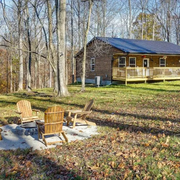 Serene Logan Retreat with Hot Tub and Stargazing Dome，位于洛根的酒店