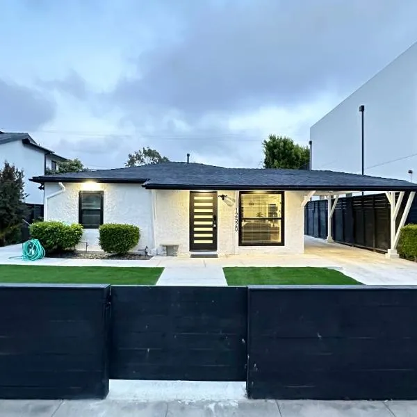 Stylish and Cozy 2BR in Mar Vista，位于洛杉矶的酒店