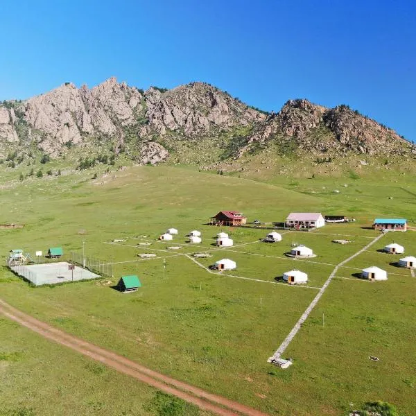 Magic Rock Tourist Camp，位于Bayan Bulagiin Hural的酒店