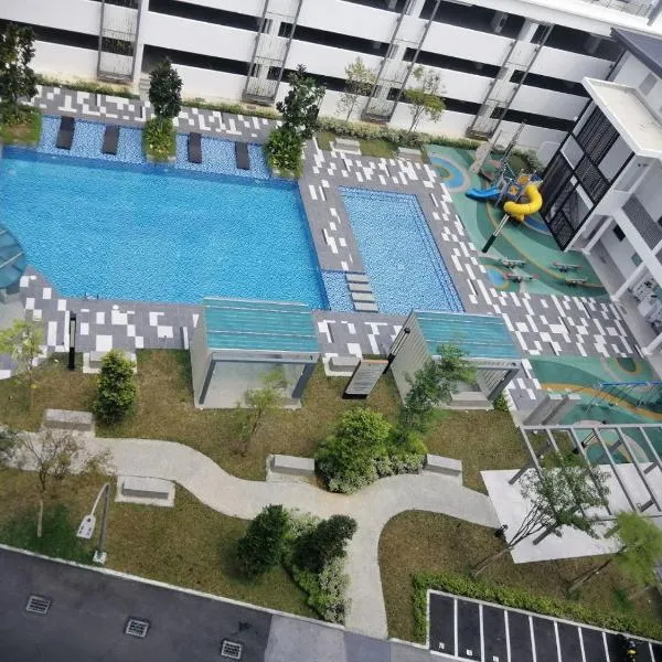 Seremban Pool View 5-6 pax Luxury Suite，位于芙蓉的酒店