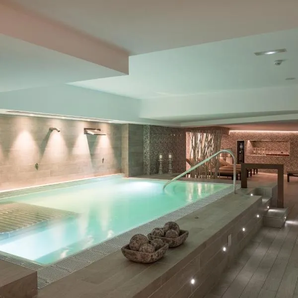 加泰罗尼亚雅典酒店，位于巴塞罗那的酒店