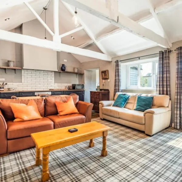 Octon Cottages Luxury 1 and 2 Bedroom cottages 1 mile from Taunton centre，位于Buckland St Mary的酒店