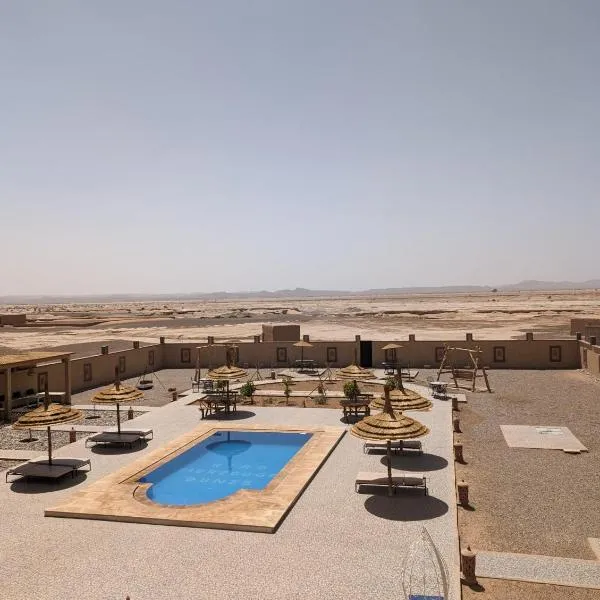 Traditional Riad Merzouga Dunes，位于Taouz的酒店