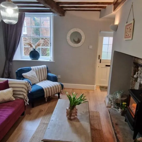 2 Guests - Pet Friendly Stone Cottage in Sleaford，位于斯利福德的酒店