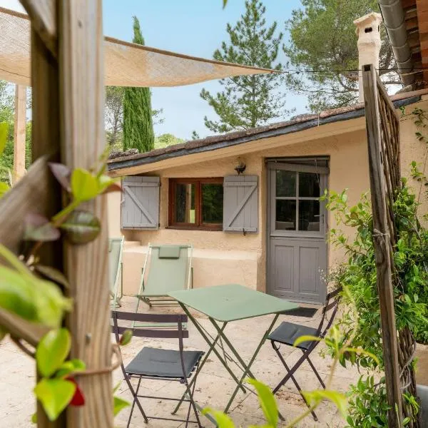 Maison Marvic, Studio dans les pins，位于阿普特的酒店