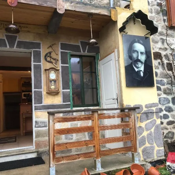 Chez Steve and son，位于Goudet的酒店